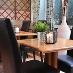 Palazzo - Direkt Im Zentrum Hotel Mönchengladbach