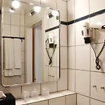מלון Palazzo - Direkt Im Zentrum Mönchengladbach
