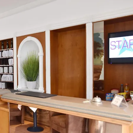 Ξενοδοχείο Palazzo - Direkt Im Zentrum 3*