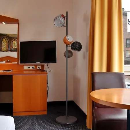 Palazzo - Direkt Im Zentrum Otel Mönchengladbach