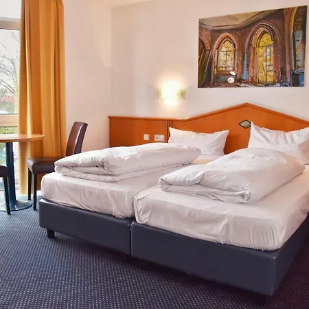 Palazzo - Direkt Im Zentrum Hotel 3*