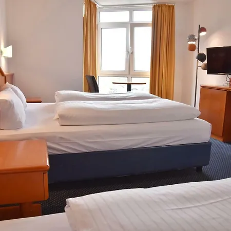 Palazzo - Direkt Im Zentrum Hotel 3*