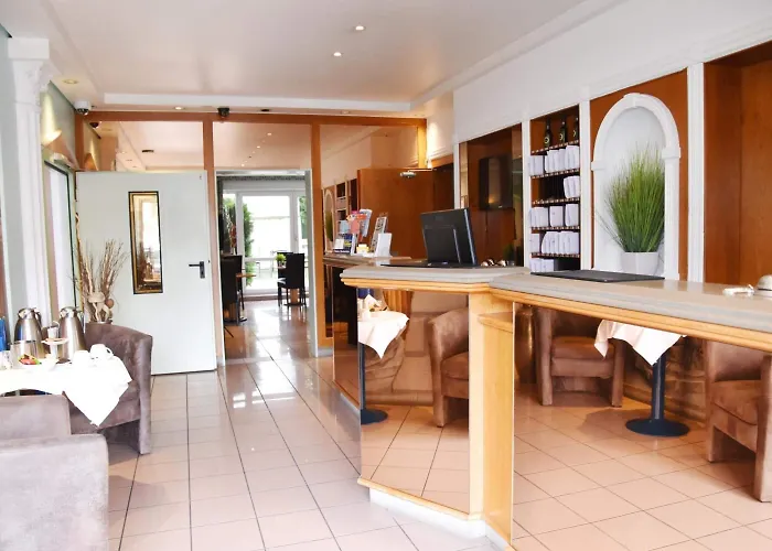 Palazzo - Direkt Im Zentrum Ξενοδοχείο Mönchengladbach