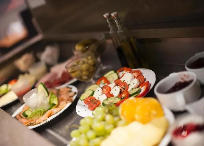 Palazzo - Direkt Im Zentrum Otel 3*