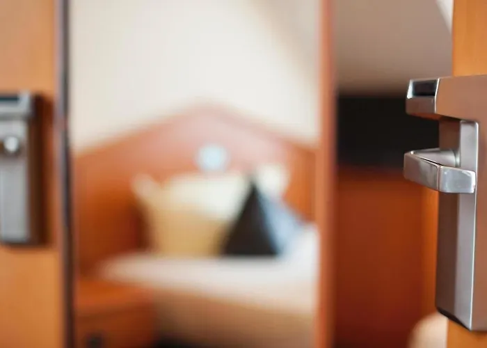 Otel Palazzo - Direkt Im Zentrum 3*