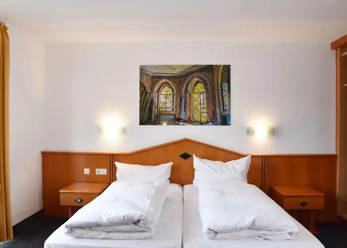 Palazzo - Direkt Im Zentrum Otel 3*